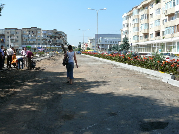 1.2.1 lucrari trotuare Str. Republicii 2.jpg